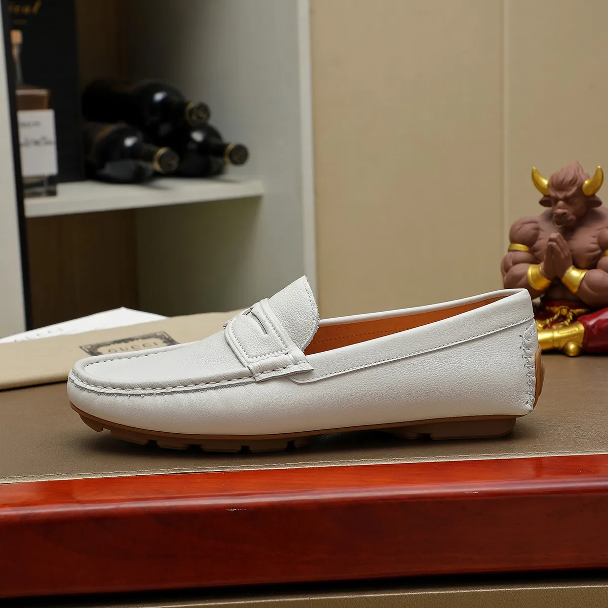 Men's shoes 💰360💰💰GUCCI Gucci official website synchronizes the latest model 🛃The upper is made of imported cowhide, 🐷leather lining, rubber outsole, 🎩🎩top-notch handcrafted workmanship with fine stitches and threads🔍definitely satisfy those perfectionist men who pursue high luxury quality 👏 Colors available! Code number 38-44 Large quantity in stock